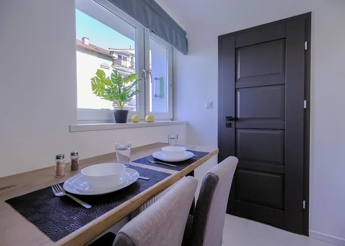 Niron Apartament Dabrowskiego شقة بيوا